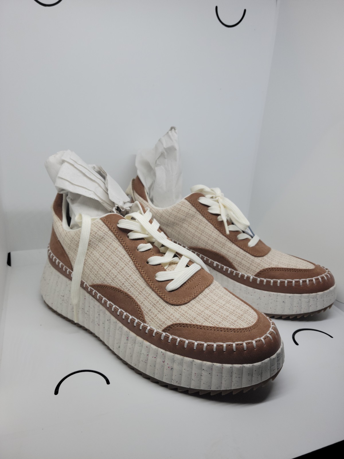 Universal Thread Womens Persephone Casual Fashion Sneakers Tan Size 12