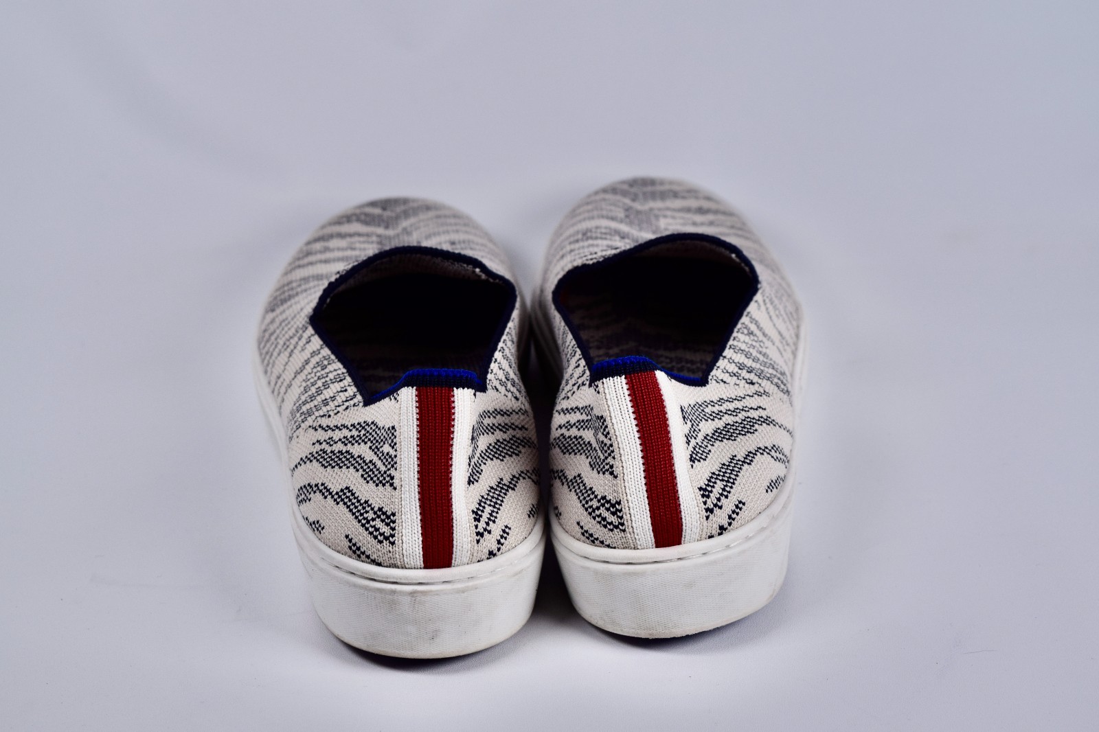 Rothy’s Women’s The Original Slip On Sneaker Maritime Tiger Navy White Size 8