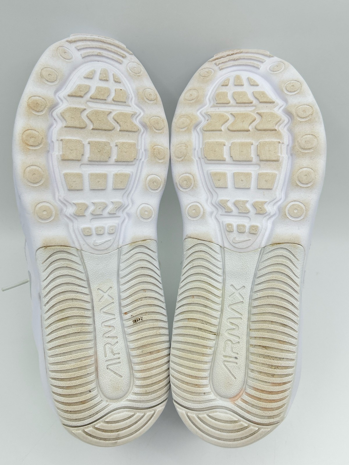 Nike Airmax Bolt Triple White Running Sneakers Size 10 Cushioned Sports Women