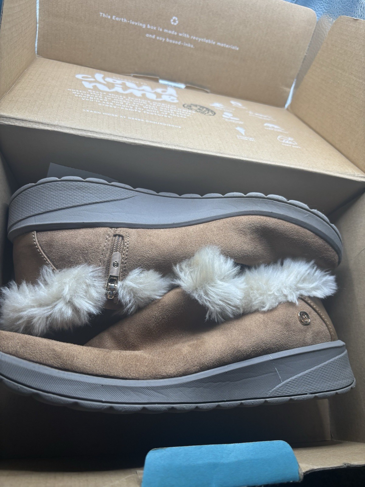 Bzees Golden Shoes Womens 9 M Slip On Casual Comfort Fur Lined Low Top Brown