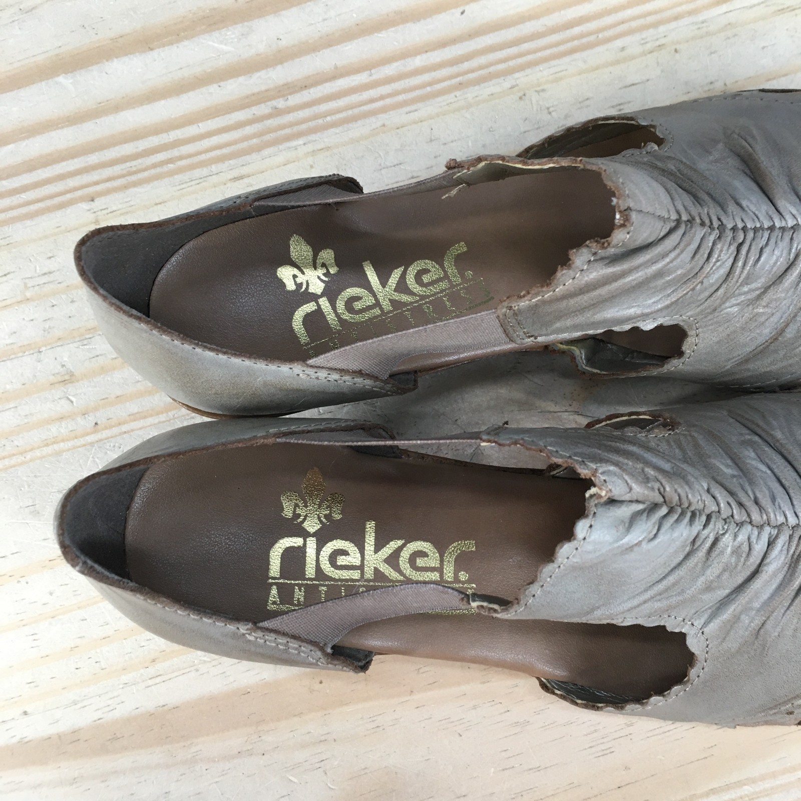 Rieker Mirjam Mary Jane Shoes Womens 37 Laser Cut Casual Leather Taupe NEW
