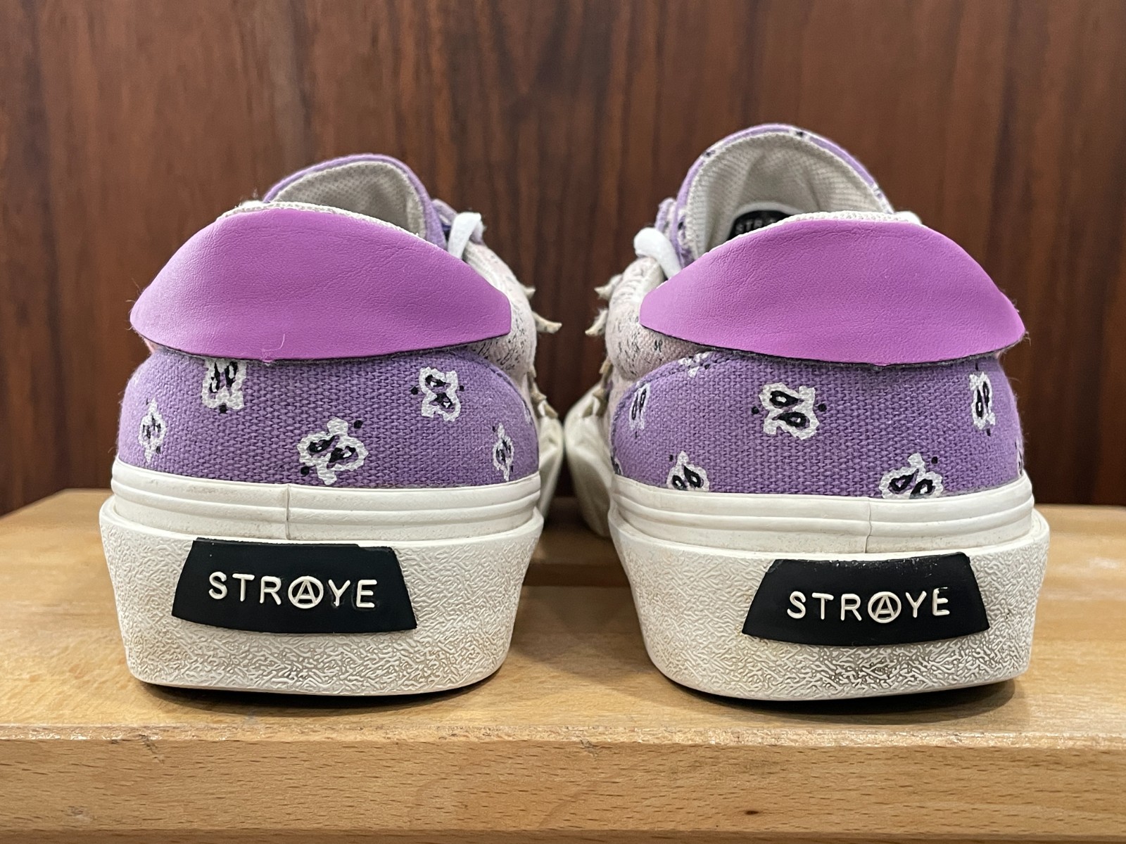 Straye Logan Mixed Rag Purple Pink Flame Skateboard Shores-Women’s 9.5