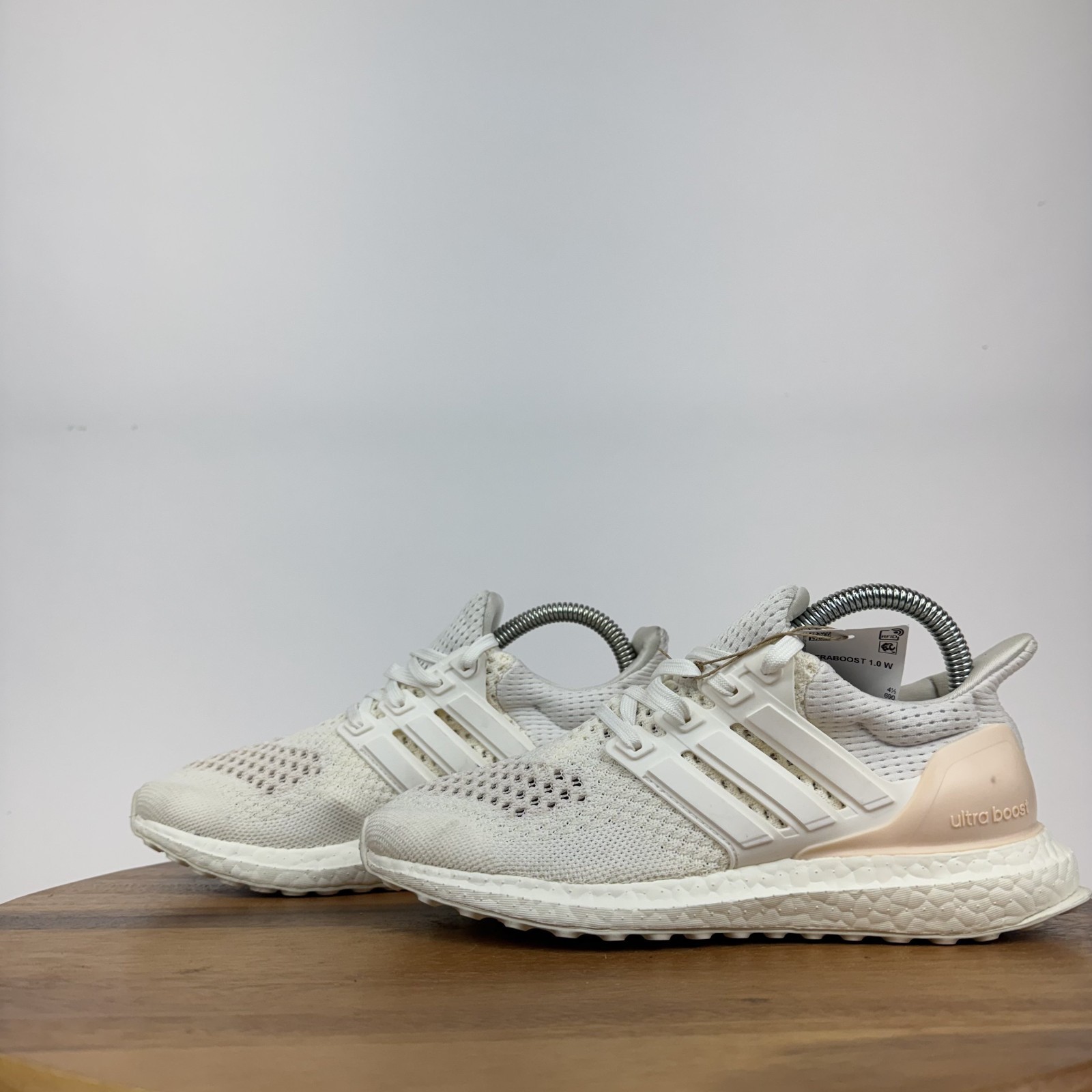 Womens Adidas Ultraboost 1.0 White Pink Athletic Running Sneakers Size 6 M GUC