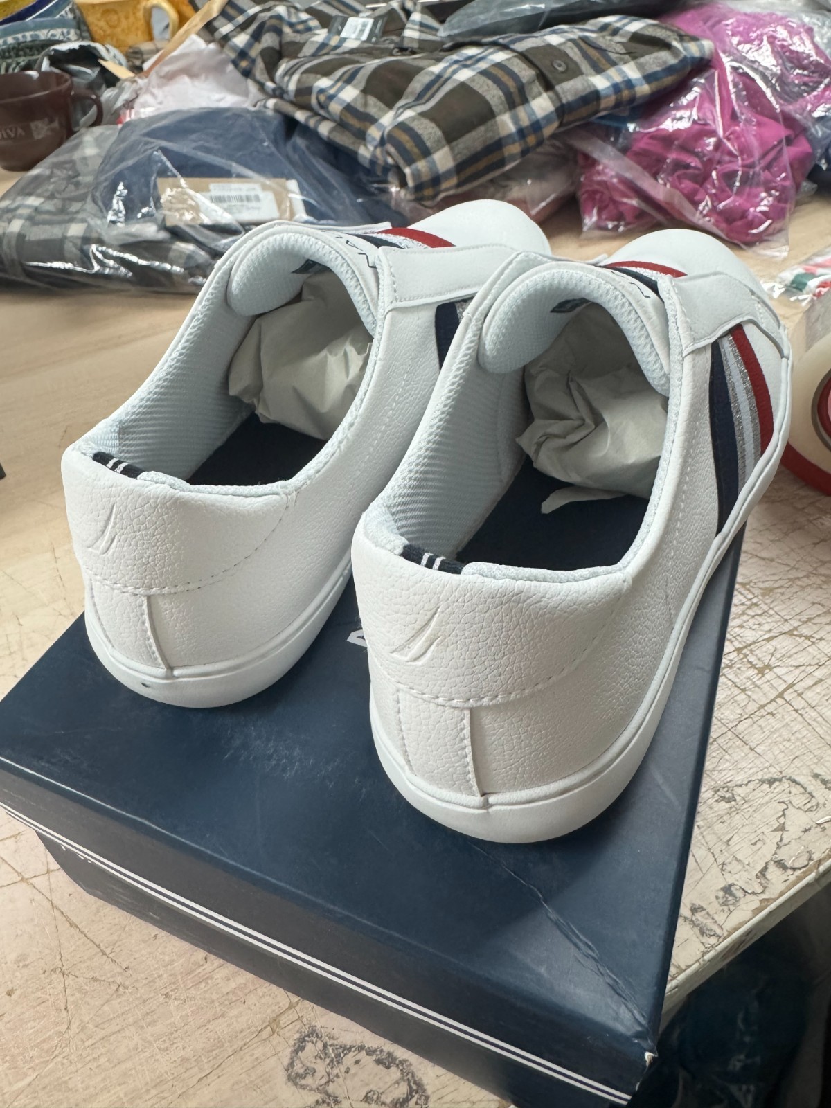 Nautica Womens Bennet 2 Stripe Slip On Sneakers Size 9