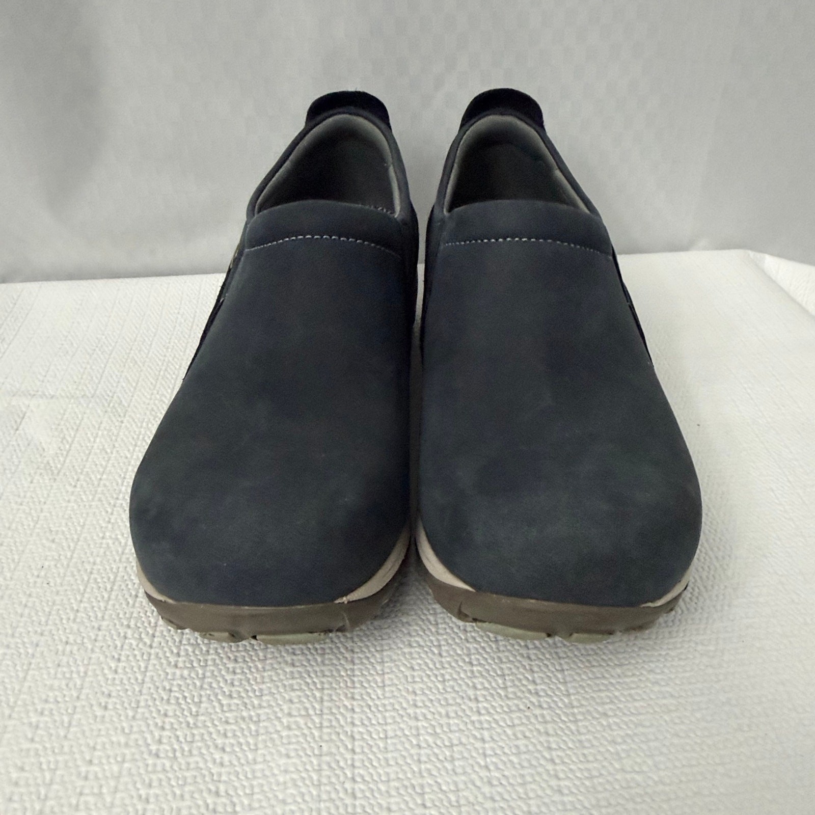 Dansko Patti Shoes Women’s Size 9 Navy Blue Leather Slip On Waterproof Vibram 39