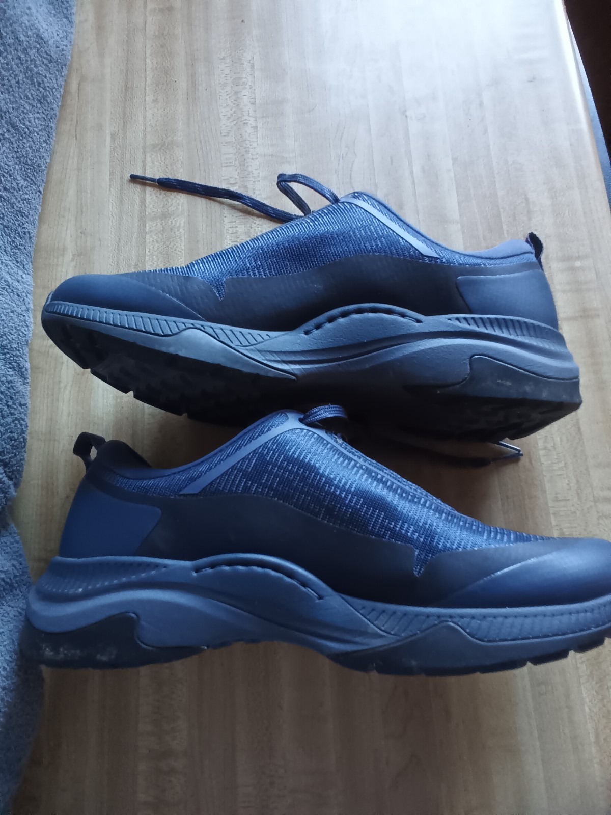 Women Dansko Makayla Tennis Shoes Waterproof Arch Plus Vibram Sole Size 38
