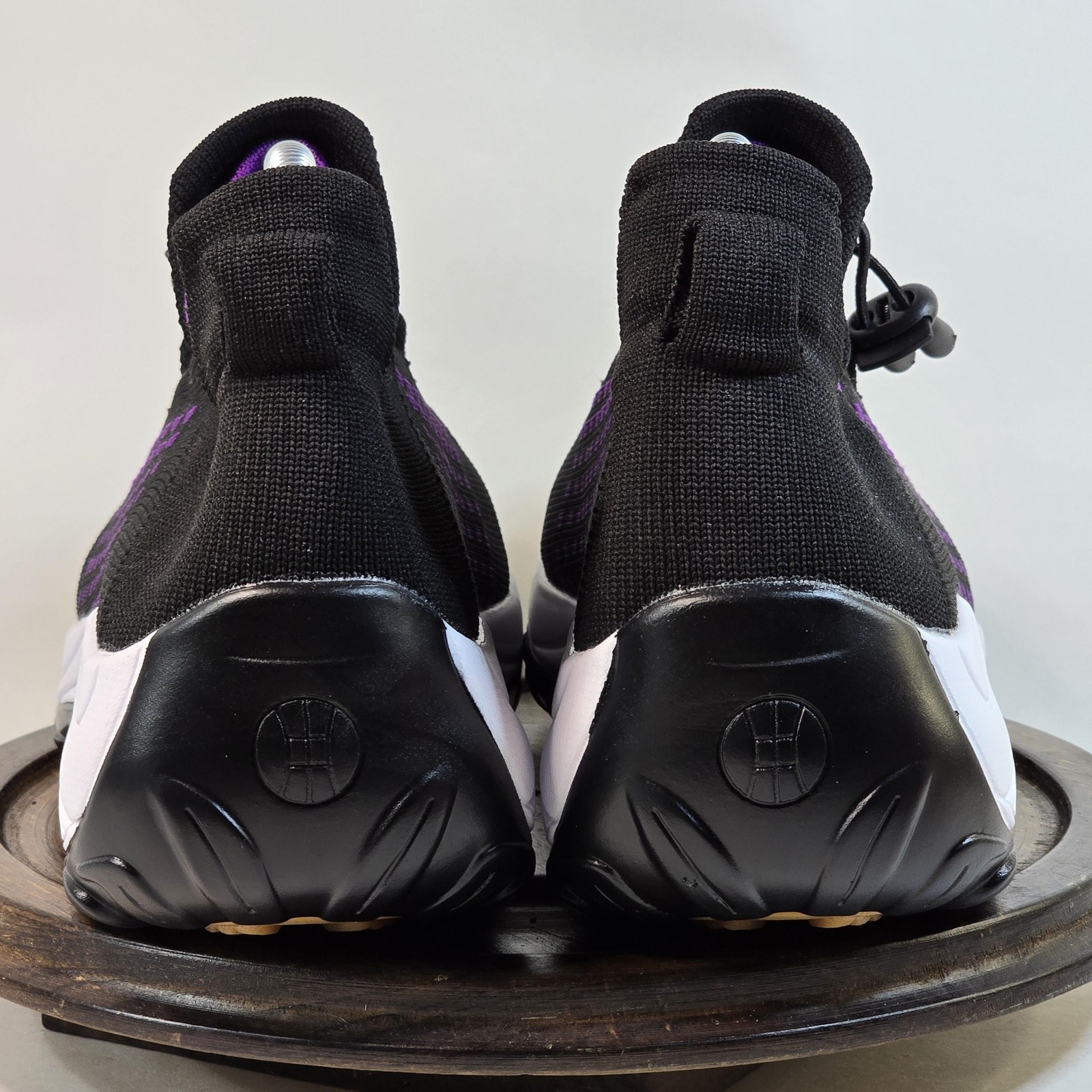 ComfortWear Shoes Womens Size 8 Slip On Lightweight Walking Sneakers