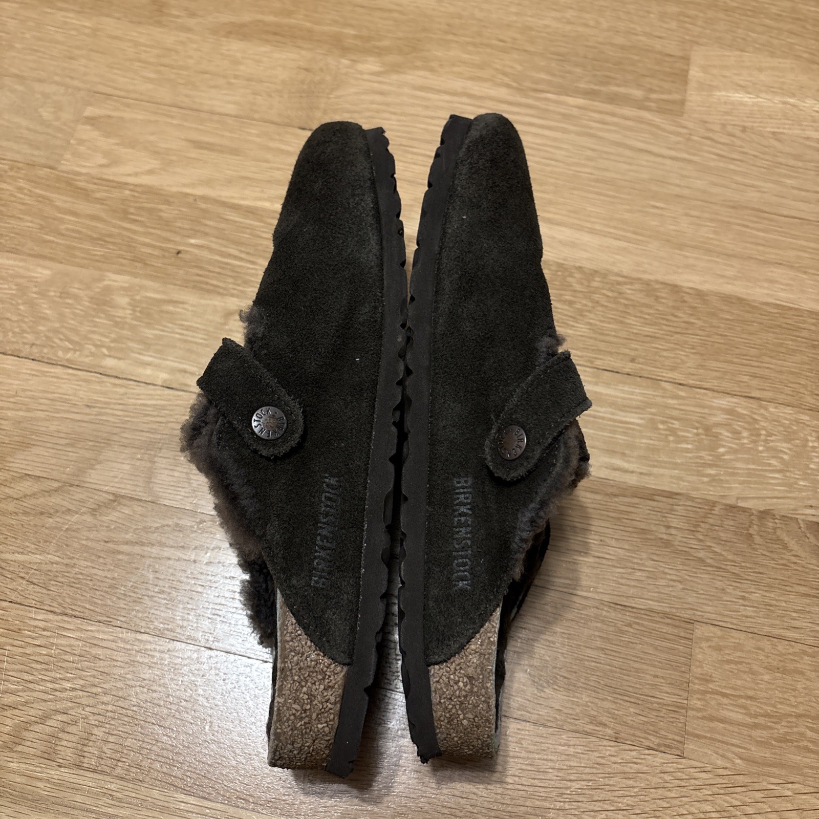 Birkenstock Boston Shearling | 39 Narrow Width | Women’s US 8 Brown Slides