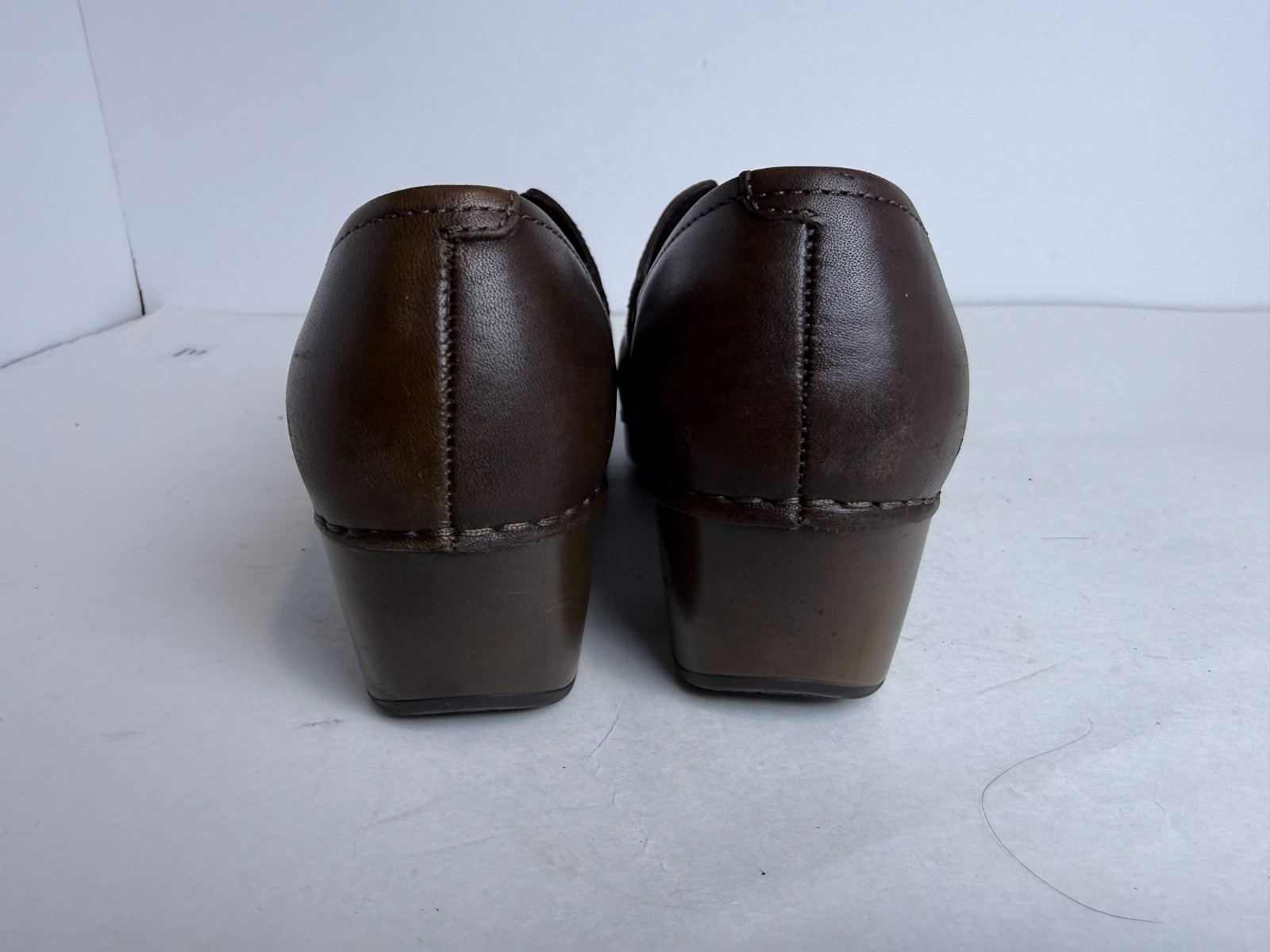 Dansko Tamara Womens 39 US 8.5/9 Brown Leather Buckle Clogs Loafers