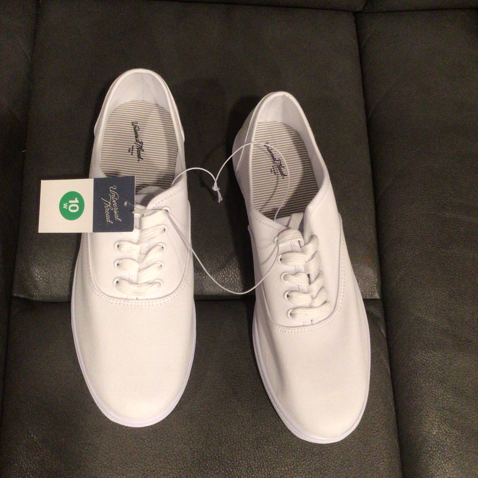 Universal Thread Lunea Women’s Lace-Up Canvas Low Top Sneakers White 10W