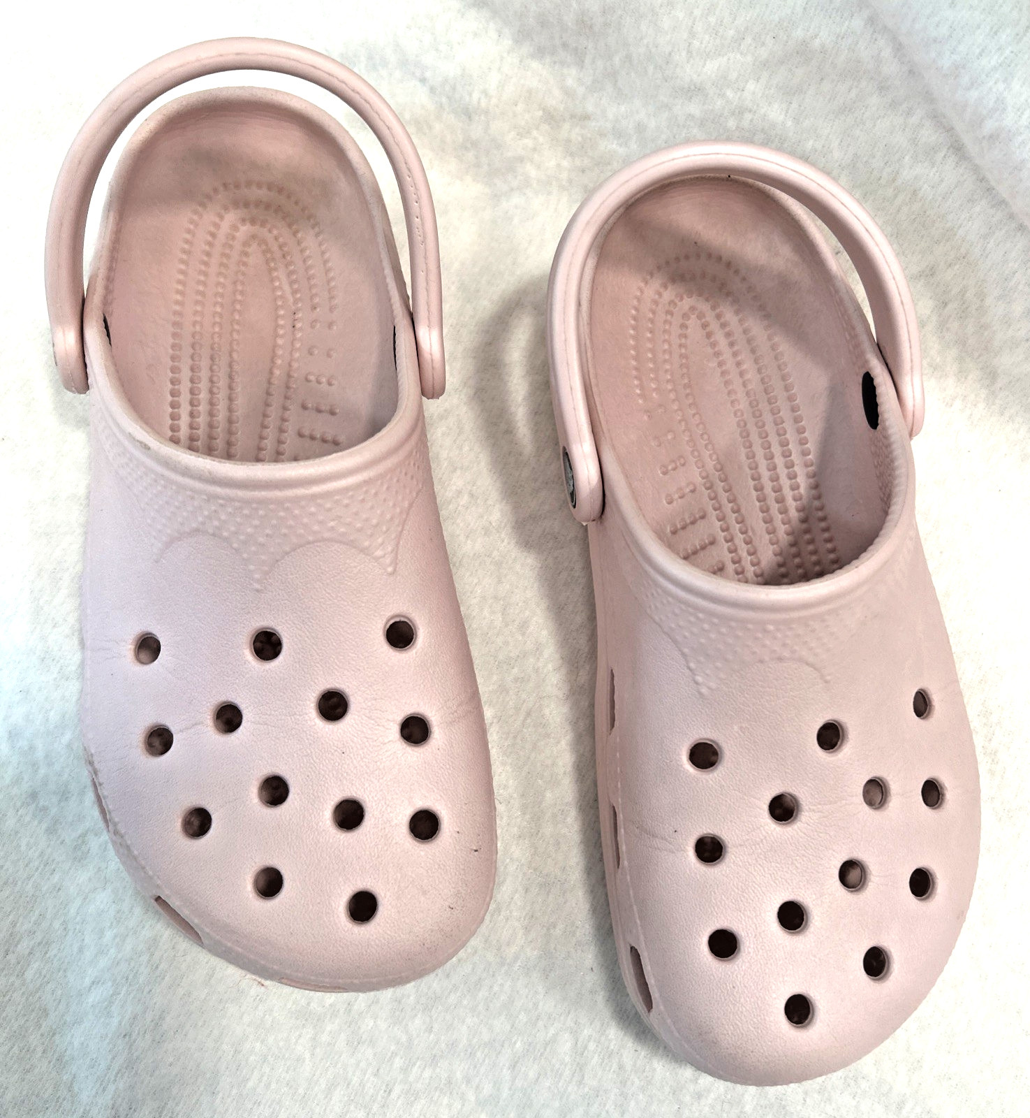 Light Pink Crocs Classic Clogs W 6-7 M 4-5
