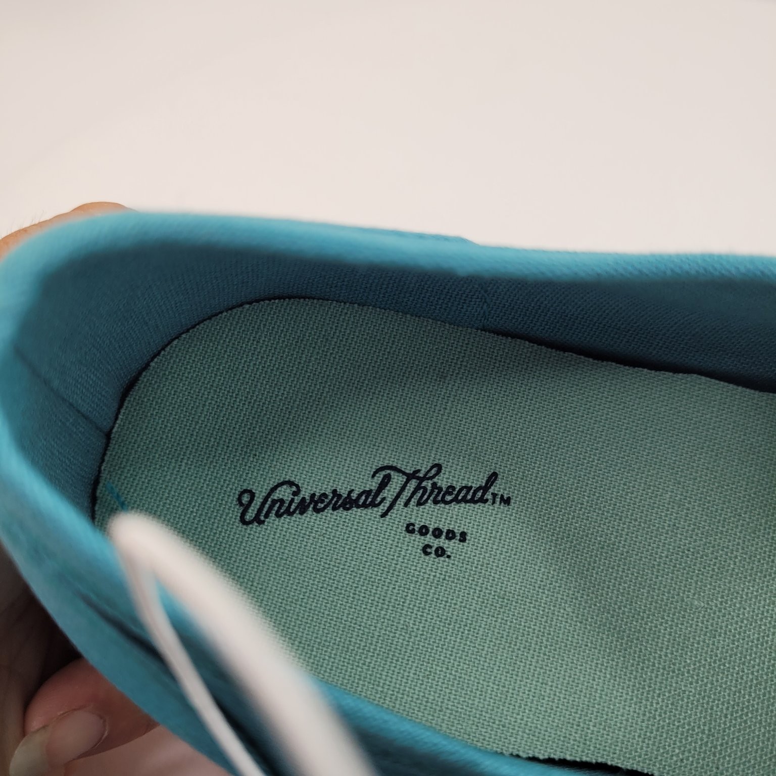 Universal Thread Women’s Canvas Sneakers Teal Blue Size 9 Casual Shoes