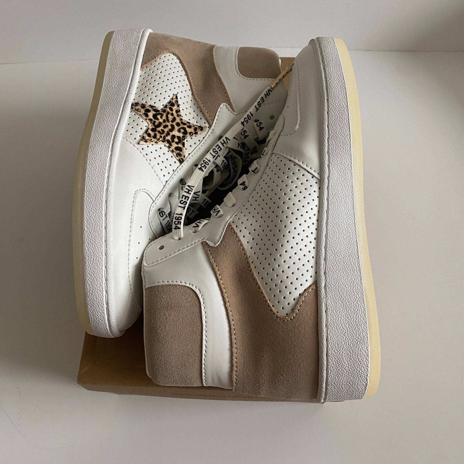 NWT Vintage Havana Layup Tan Matt Glitter Multi High Top Sneakers Size 6 Fall
