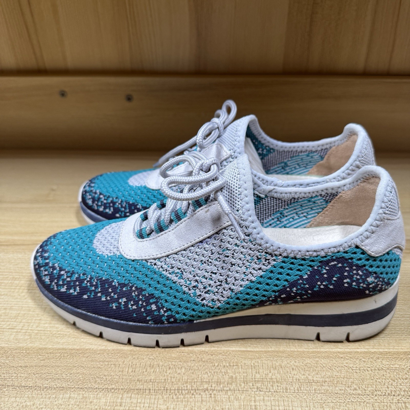 SOUL NATURALIZER Charlie-Knit Slip-on Sneakers Blue Ombré Size 6.5 Comfort