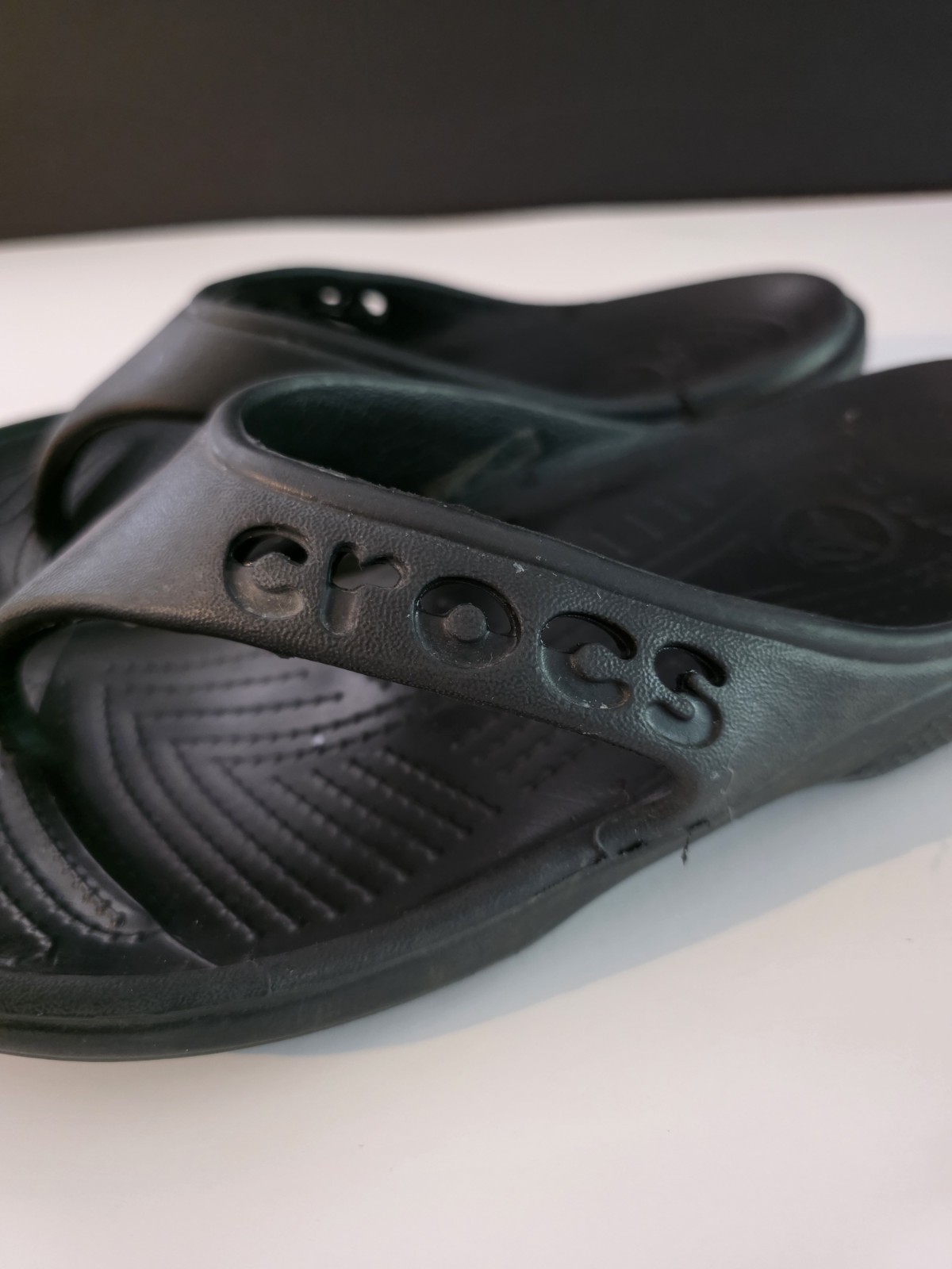CROCS Baya Thong Style Black M 7 Or W 9