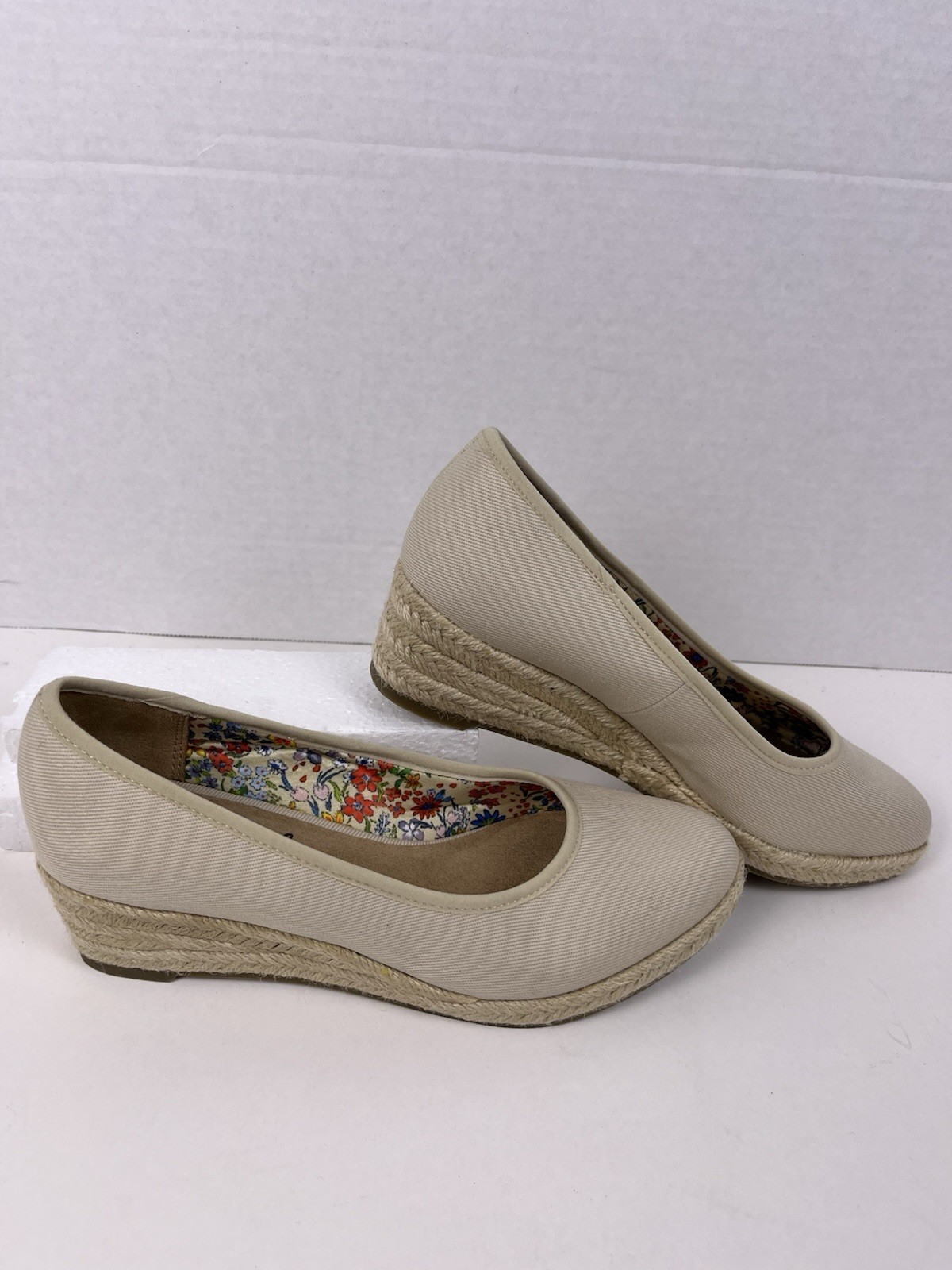 LifeStride Women’s Karma Loafer Espadrille Wedges Almond Toe Jute Wrap Sz 5.5