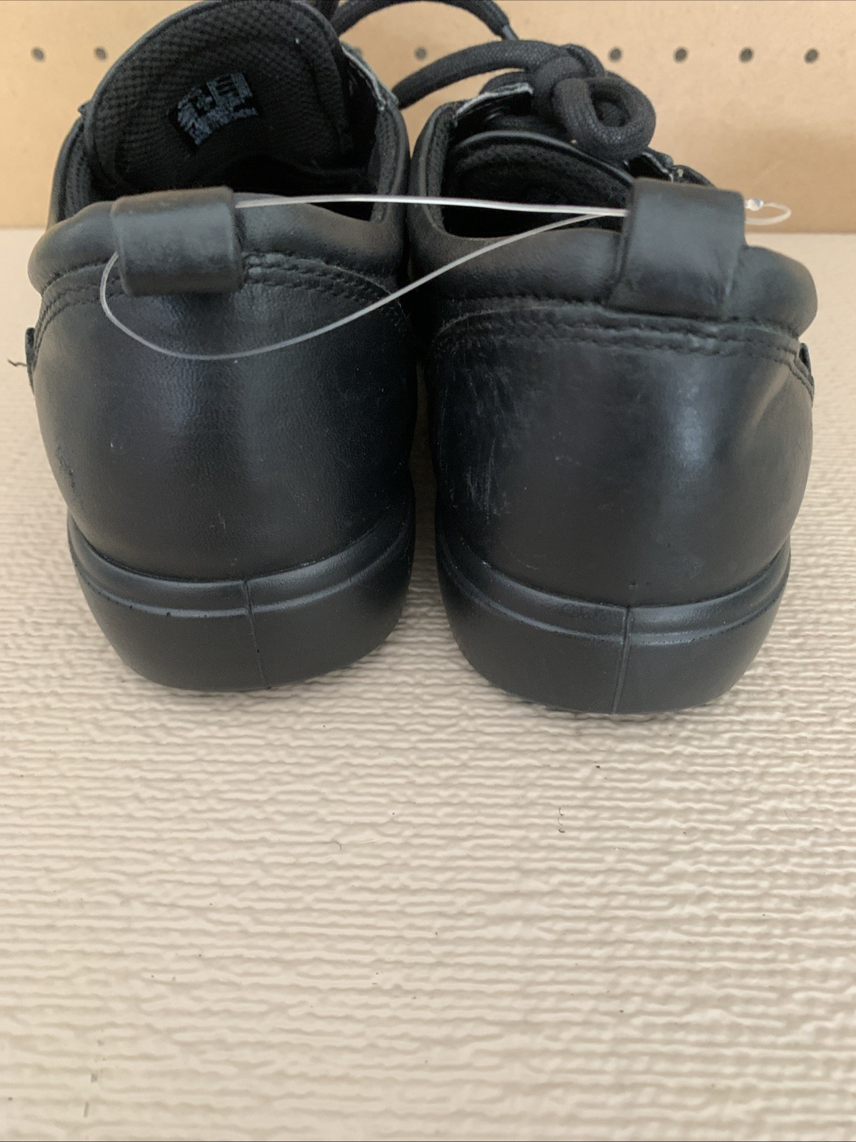 ECCO Soft 7 Gore-Tex Black Leather Sneakers Women’s 39 US 8 Casual Shoes