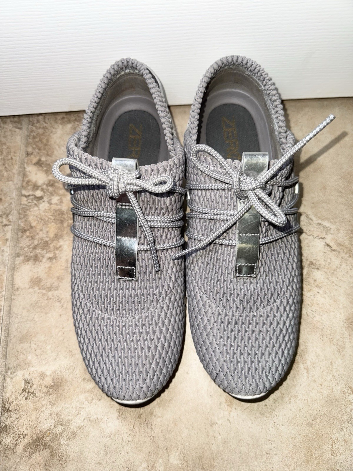 Cole Haan Women’s 6B ZERØGRAND Gray Silver Quilted Casual Sneakers W12917