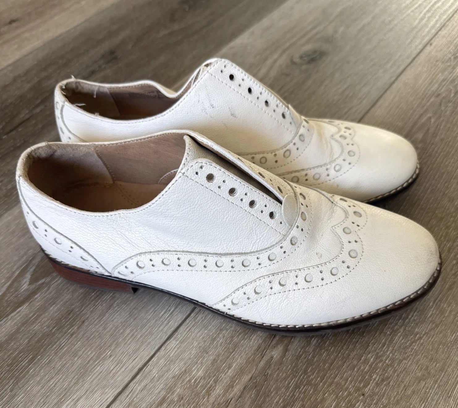 Vionic Oxfords 356 Hadley Patent Leather White Preppy Classic Size 8.5
