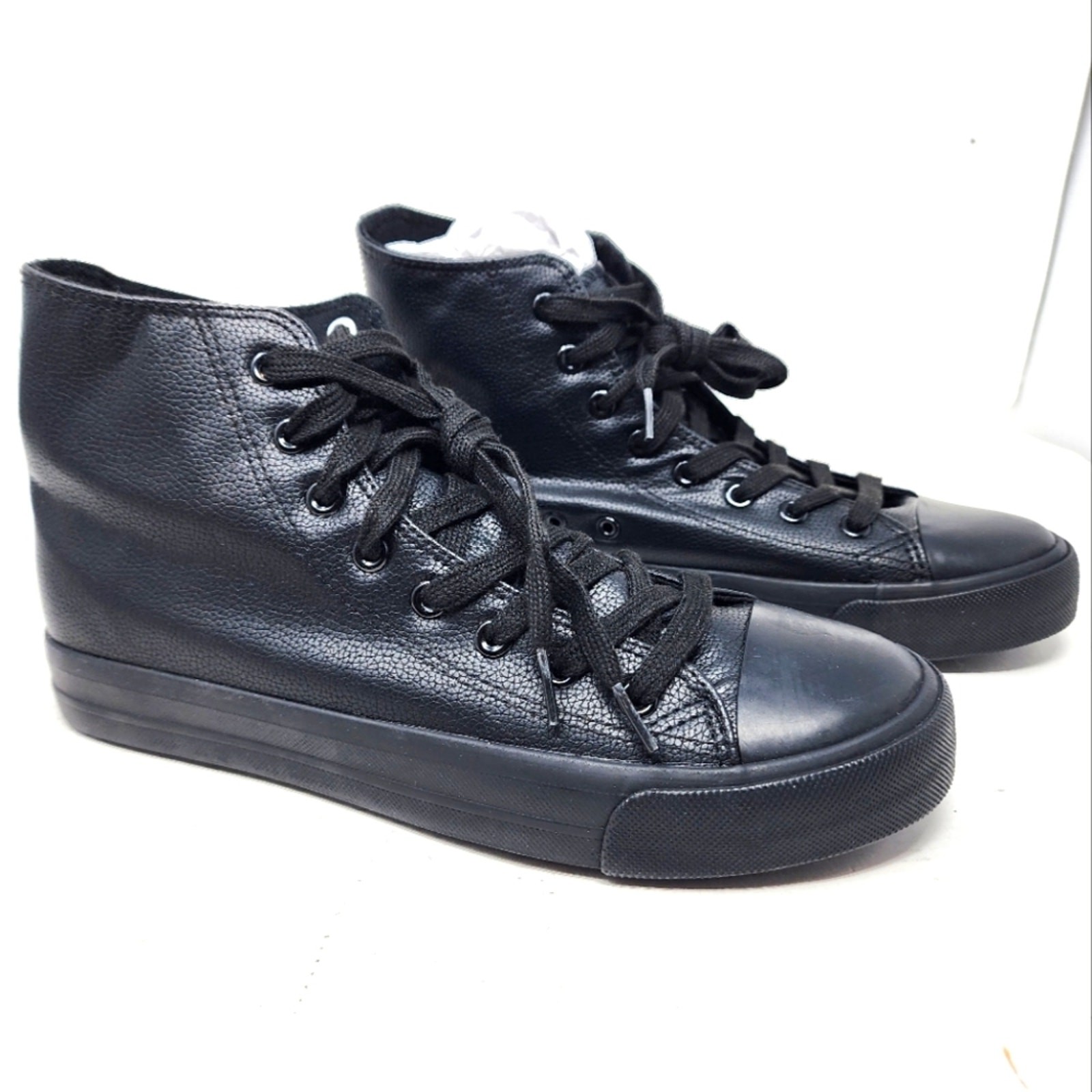 Black Faux Leather High Tops Lace Up Sneakers Women’s Size 40 EU/ 9 US Uk 7 New