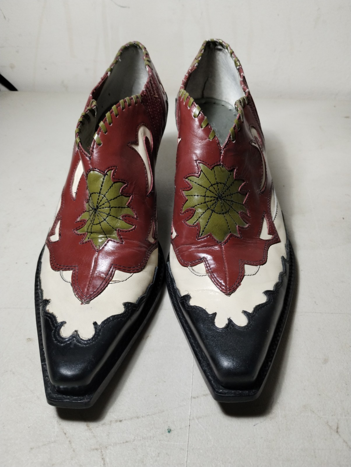 BCBGirls Tooled Red Leather Western Mules Shoes Women’s Size 8 B