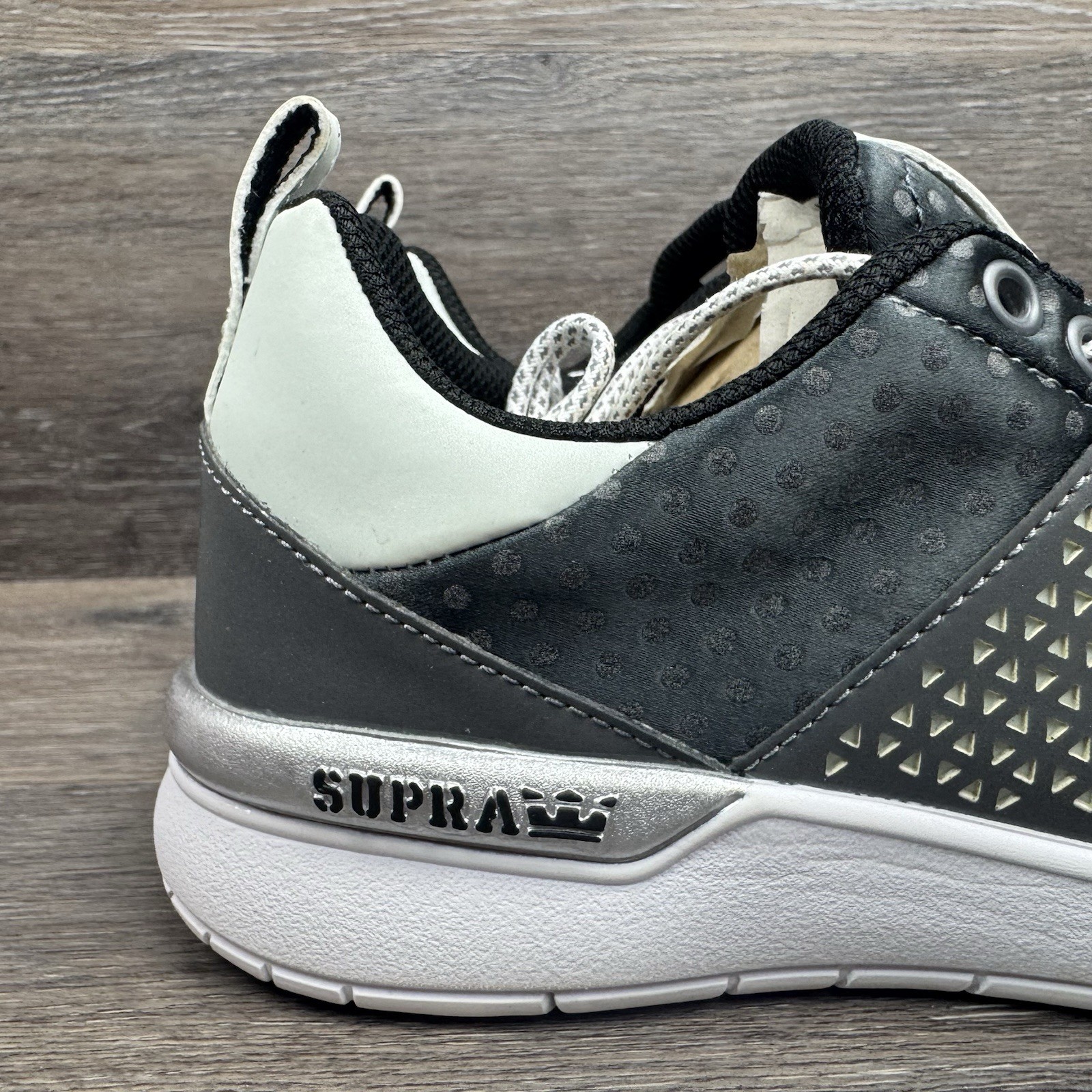 Supra Shoes Women Size 6 Scissor Grey Polka Dot White Lace up Skateboarding