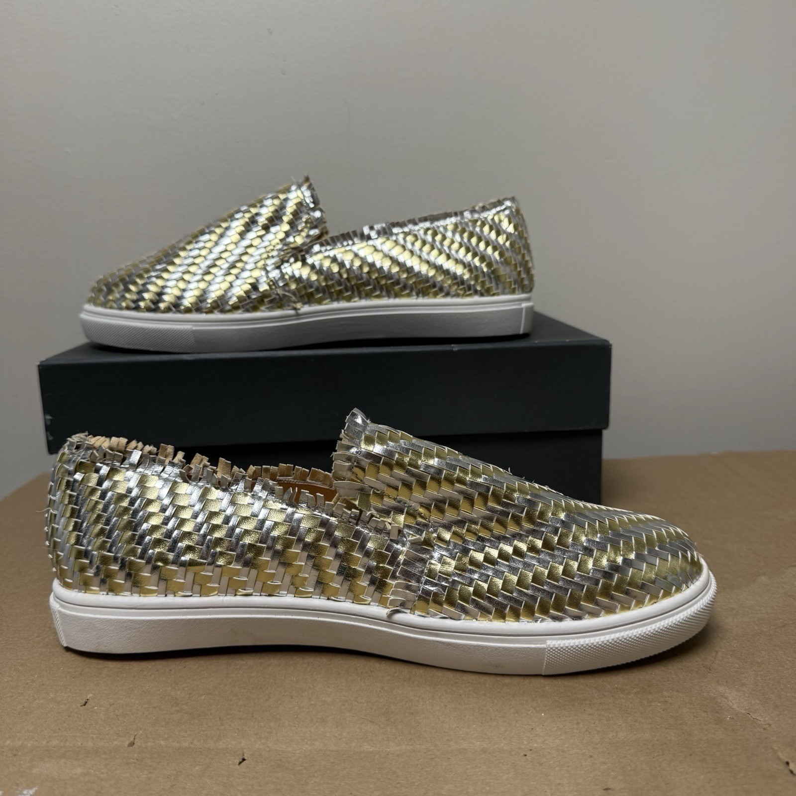 Soft Surroundings Woven Slip On Sneakers Metallic Gold Silver Size 9M