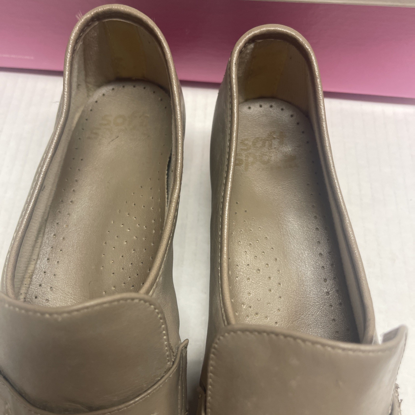 Soft Spots Venus Lite Womens Size 9 S Taupe with box