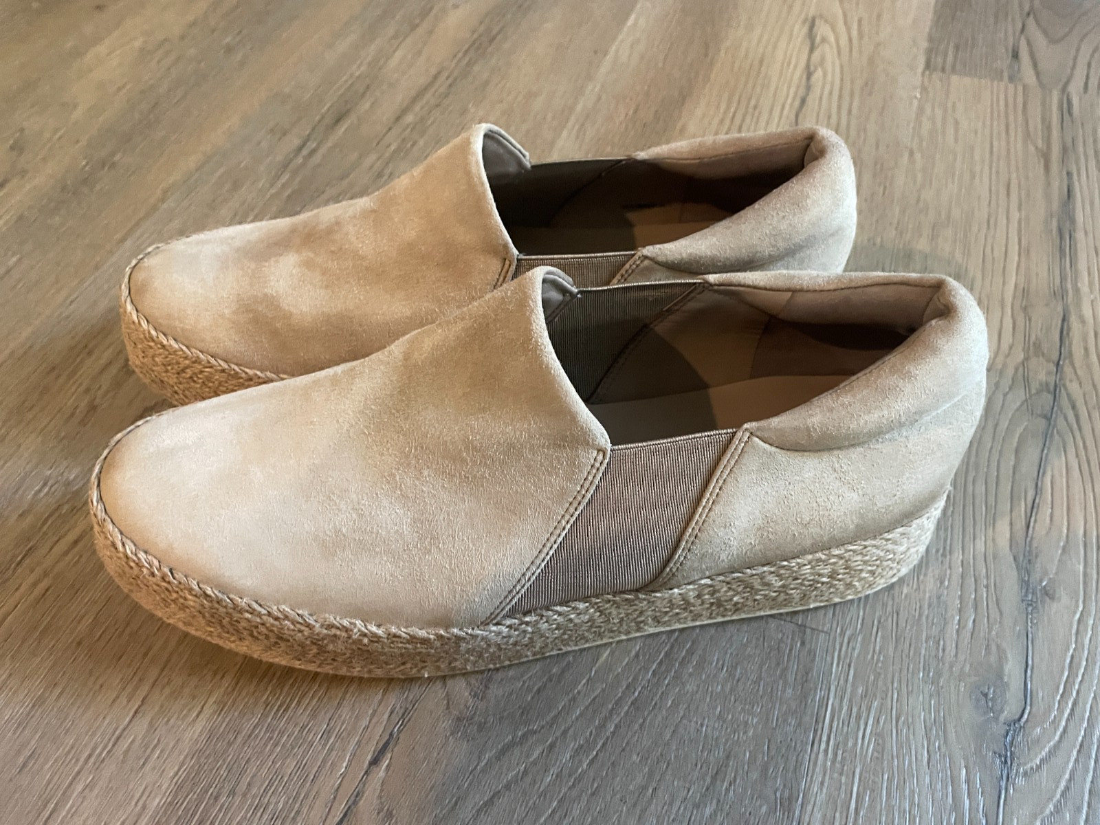 Vince Women’s Wilden Suede Espadrille Tan Slip-on Sneaker Platform 9.5