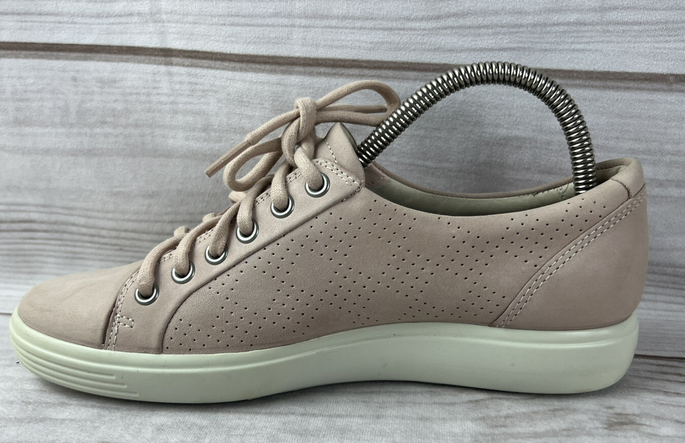 Ecco Women’s Sneaker Size 8 Blush Pink Nubuck Athletic Golf Walking Shoe EU 39