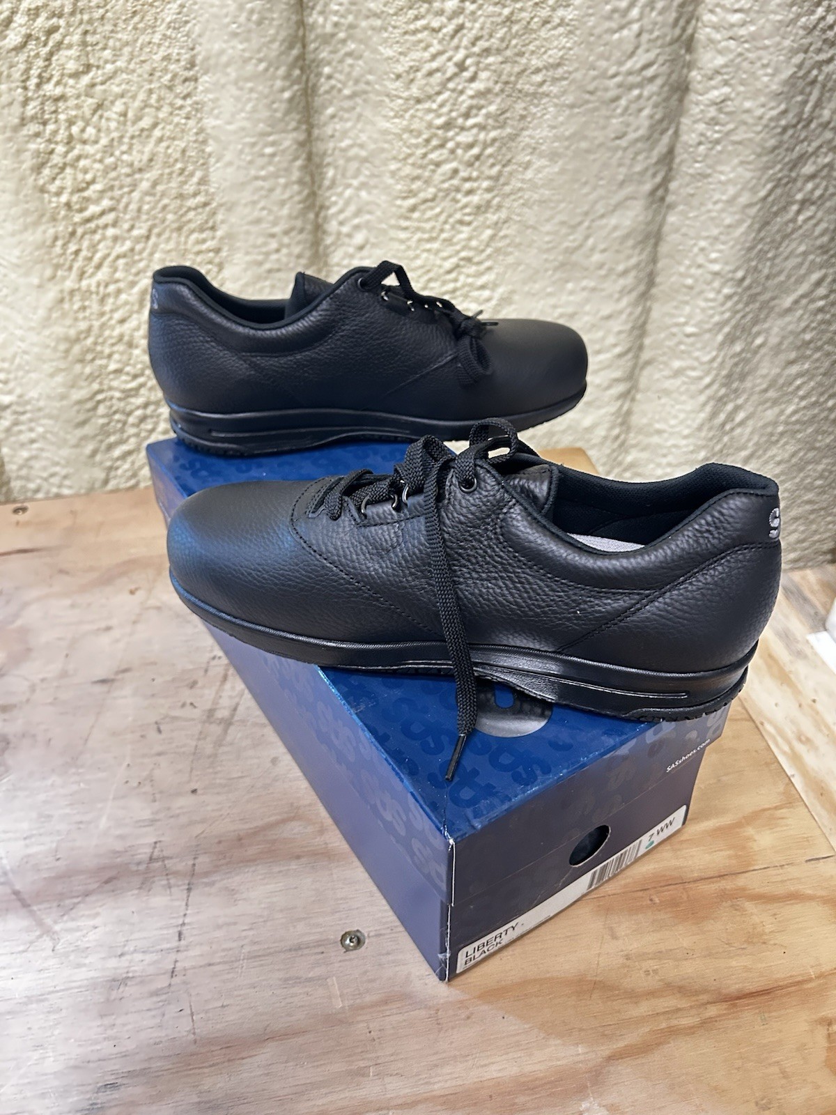SAS 2070-013 Liberty Black Lace Up Slip-Resistant 7 WW Women’s Shoes New In Box