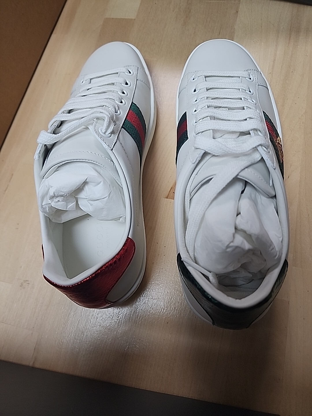 Gucci Womens Ace Sneaker Bee Logo Tennis Shoe White Green/Red Stripe Sz 37 US 6.