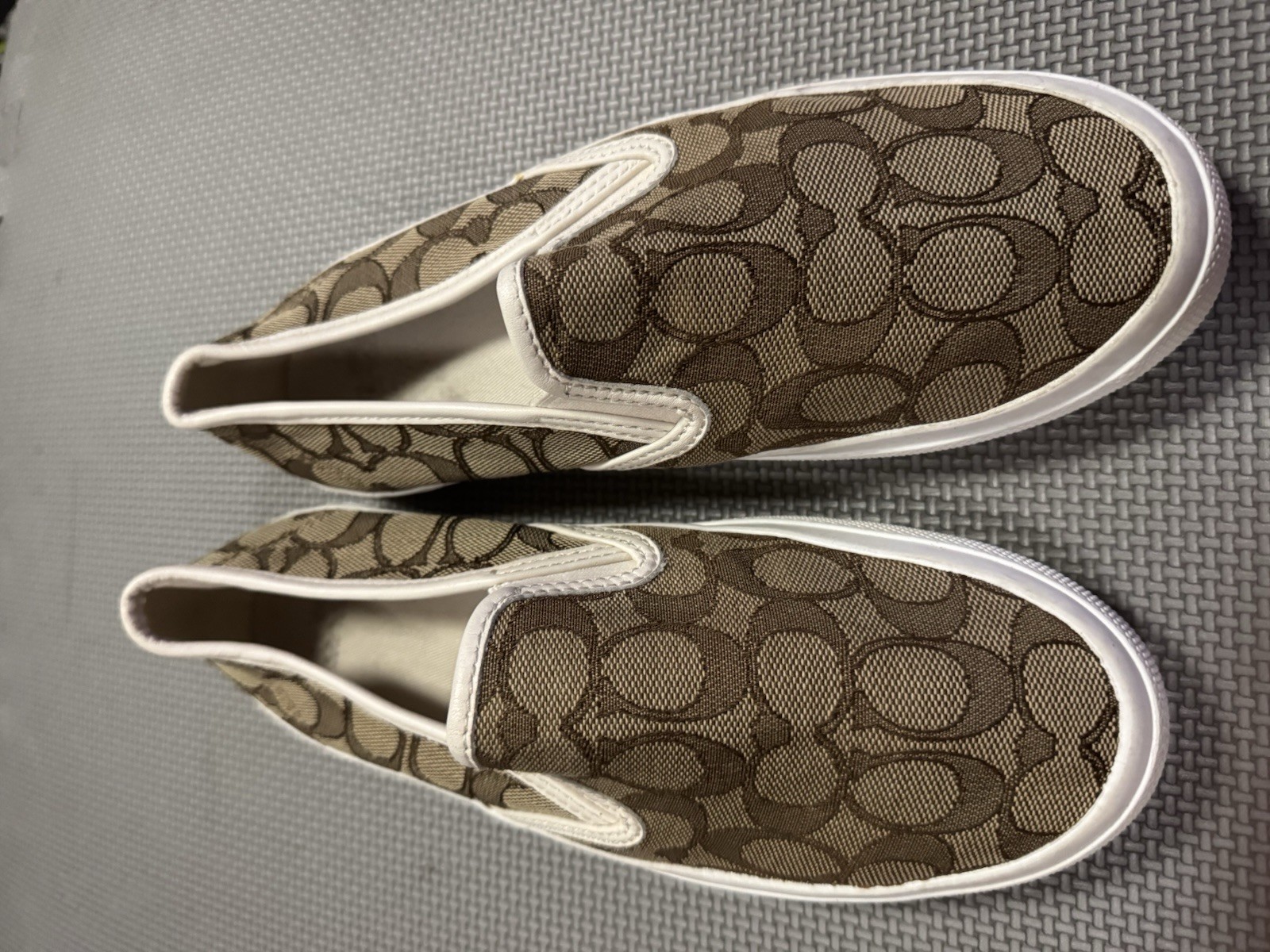 COACH Signature CHRISSY SLIP-ON SNEAKERS IN SIZE 7.5 NWOT DESIGNER